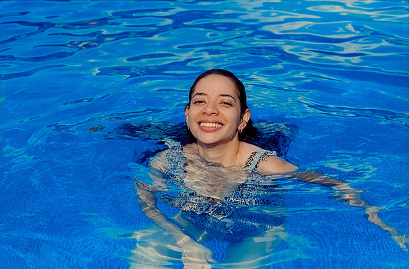 15 Elliot Morales - Cinestill 800T por Arca Film Lab (Mayo 2025) - Rollo 1001