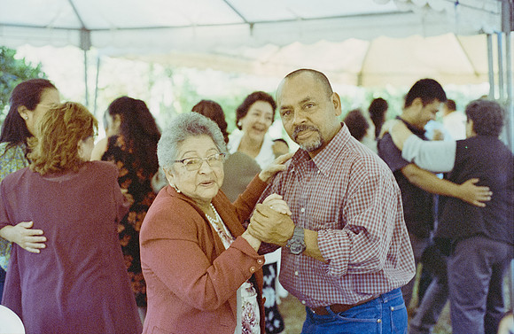 20 Milton Recinos - Kodak Portra 400 por Arca Film Lab (Junio 2025) - Rollo 1105
