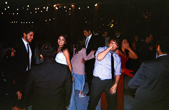 07 Rodrigo Flores - Fujifilm 400 por Arca Film Lab (Junio 2024) - Rollo 0097