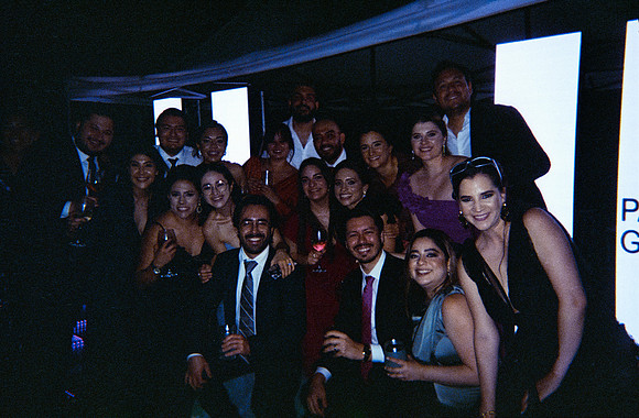13 Gustavo Dávila - Fujifilm 400 por Arca Film Lab (Marzo 2025) - Rollo 0799