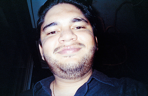 19 Mauricio Salguero - Lomography 400 por Arca Film Lab (Noviembre 2024) - Rollo 0496