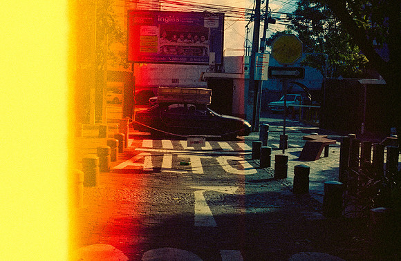 01 Iván Ortíz - Cinestill 800T por Arca Film Lab (Diciembre 2024) - Rollo 0526
