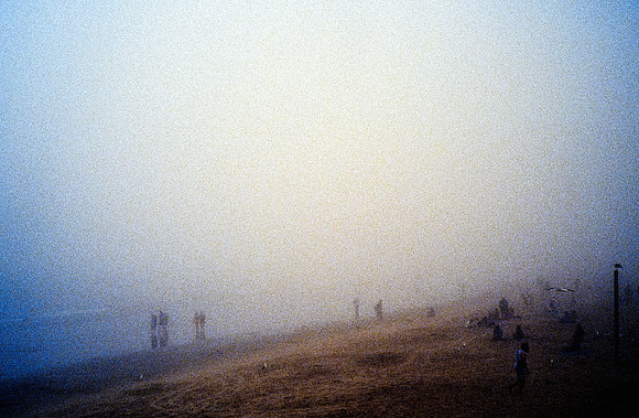 28 Mauricio Salguero - Lomography 400 por Arca Film Lab (Enero 2025) - Rollo 0563