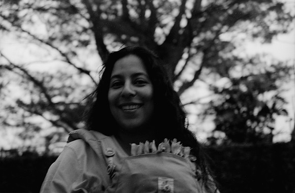 08 Diana Roca - Fujifilm Acros 100 II por Arca Film Lab (Mayo 2025) - Rollo 1050