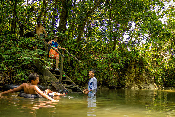 Entrando en tus aguas