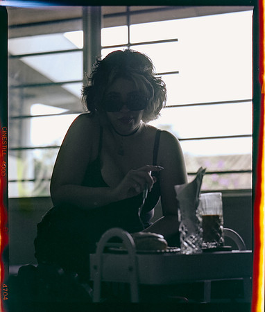 06 Mauricio Salguero - Cinestill 400D por Arca Film Lab (Abril 2025) - Rollo 0564