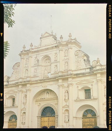 04 Mauricio Salguero - Kodak Portra 400 por Arca Film Lab (Marzo 2025) - Rollo 0688