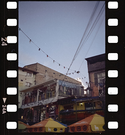 28 David Santiago - Cinestill 50D por Arca Film Lab (Febrero 2025) - Rollo 0704