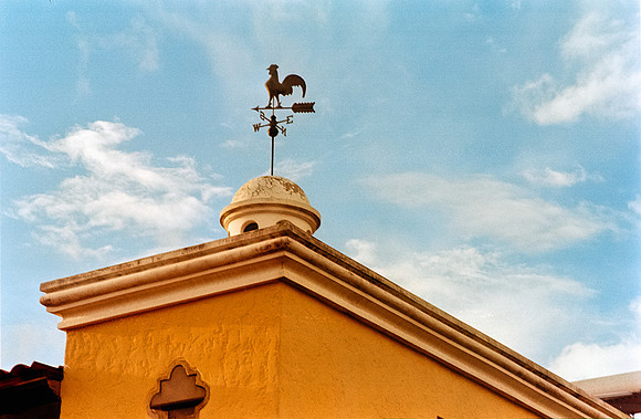 14 Carlos Quintero - Kodak Gold 200 por Arca Film Lab (Septiembre 2024) - Rollo 0374