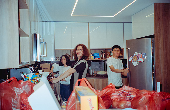 23 Kristel Calderón - Lomography 400 por Arca Film Lab (Agosto 2024) - Rollo 0290