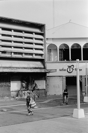 21 Gerardo Recinos - Fomapan 400 por Arca Film Lab (Noviembre 2024) - Rollo 0487