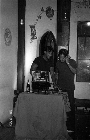 17 María Paula González - Kentmere Pan 400 por Arca Film Lab (Abril 2025) - Rollo 0903