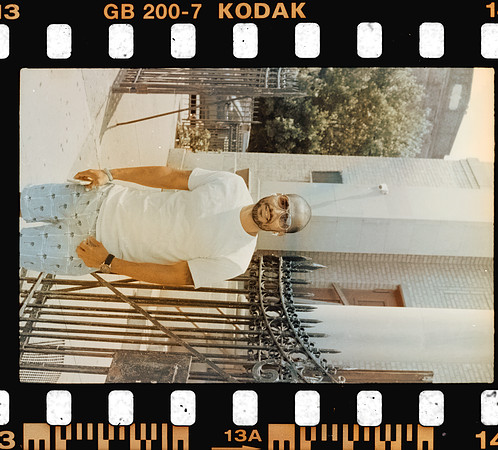 00017 Carlos León - Kodak Gols 200 - Arca Film Lab (Noviembre 2024) - Rollo 0450