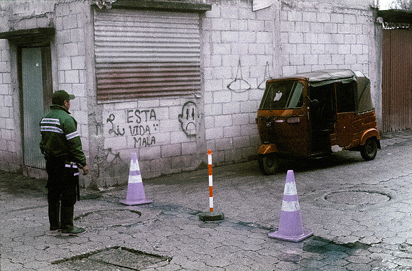 17 Lisa Santos - Lomography Purple por Arca Film Lab (Julio 2024) - Rollo 0153