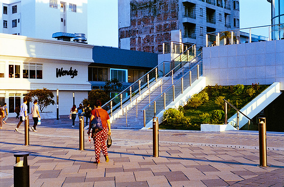 25 Gerardo Recinos - Kodak Ultramax 400 por Arca Film Lab (Mayo 2025) - Rollo 1006