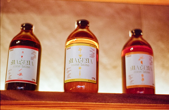 17 Andrés Molina - Fujifilm 200 por Arca Film Lab (Octubre 2024) - Rollo 0409