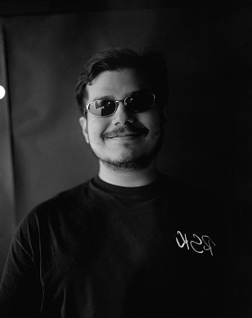 03 Carlos Siri - Ilford HP5+ 400 120 por Arca Film Lab (Junio 2025) - Rollo 1133