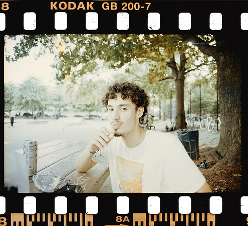 00012 Carlos León - Kodak Gols 200 - Arca Film Lab (Noviembre 2024) - Rollo 0450