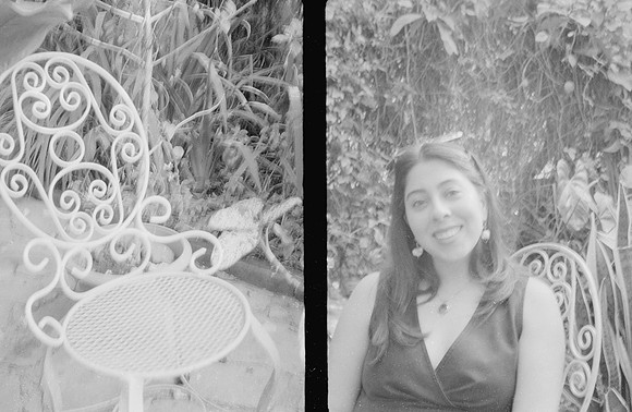 32 Natalia Mendoza - Kentmere Pan 400 por Arca Film Lab (Enero 2025) - Rollo 0696