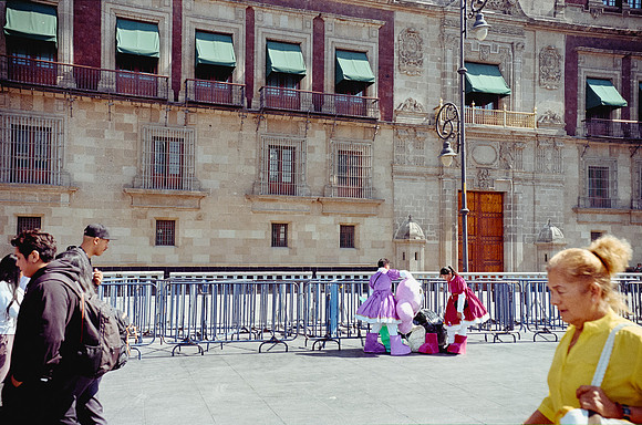 13 Elliot Morales - Kodak Gold 200 por Arca Film Lab (Diciembre 2024) - Rollo 0555