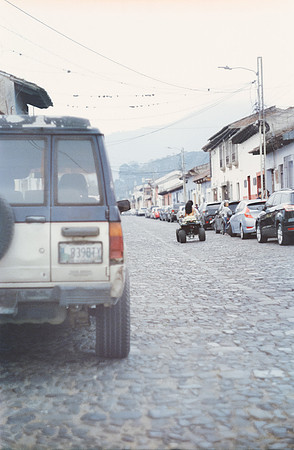 25 Ollie Eales - Kodak Gold 200 por Arca Film Lab (Junio 2025) - Rollo 1112