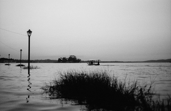 20 Valeria Minera - Kentmere Pan 400 por Arca Film Lab (Abril 2025) - Rollo 0960
