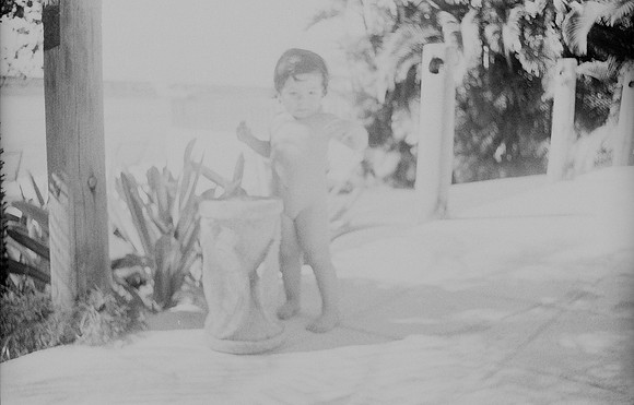31 Mónica Minondo - Kodak TMAX 400 por Arca Film Lab (Febrero 2025) - Rollo 0742