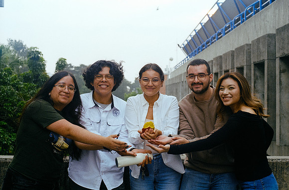 04 Adrián Cajax - Fujifilm 400 por Arca Film Lab (Abril 2025) - Rollo 0988