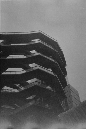 35 María Fernanda Santizo  - B&W Kodak Portra 400 con Rayos X por Arca Film Lab (Abril 2024)