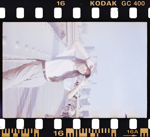 00018 Katherine León - Kodak Ultramax 400 - Arca Film Lab (Noviembre 2024) - Rollo 0451