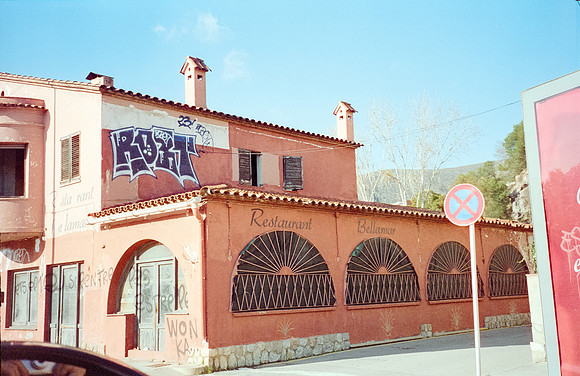 30 Rafael Peyré - Cinestill 400D por Arca Film Lab (Diciembre 2024) - Rollo 0553