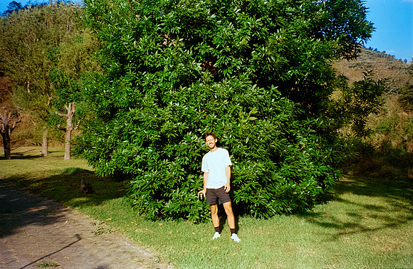 32 Rafel Peyré - Kodak Vision 3 250D por Arca Film Lab (Junio 2025) - Rollo 1101