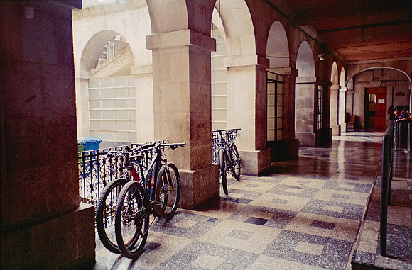 04 Ernesto Ábrego - Kodak Ultramax 400 por Arca Film Lab (Mayo 2025) - Rollo 1079