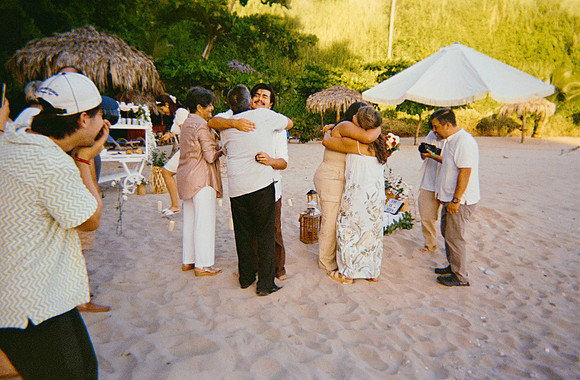 21 Pablo Godoy - Fujifilm 400 - Mel & Roger por Arca Film Lab (Febrero 2025) - Rollo 0874