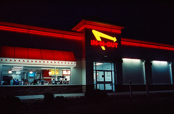 35 Paulo Contreras - Cinestill 800T - Arca Film Lab - Rollo 0613