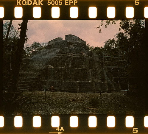 00007 Pablo Marroquín - Kodak Ektachrome 100 - Arca Film Lab (Noviembre 2024) - Rollo 0455