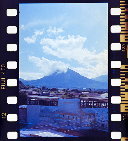 13 Erick Sandoval - Fujifilm 400 por Arca Film Lab (Septiembre 2024) - Rollo 0353