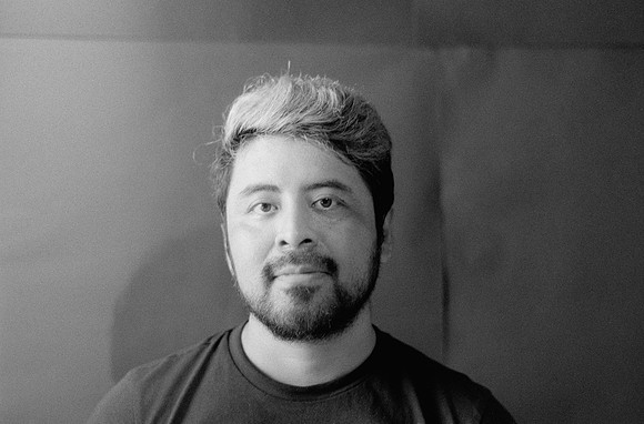 27 Mariana Cabrera - Kentmere Pan 400 por Arca Film Lab (Junio 2025) - Rollo 1130