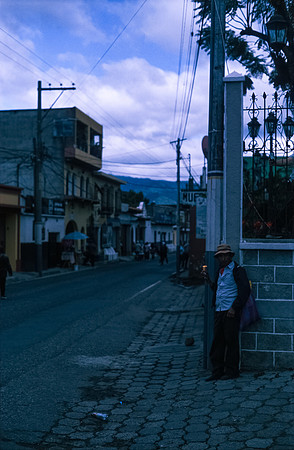 11 Ronald Ottoniel - Fujifilm Provia 100F por Arca Film Lab (Diciembre 2024) - Rollo 0532