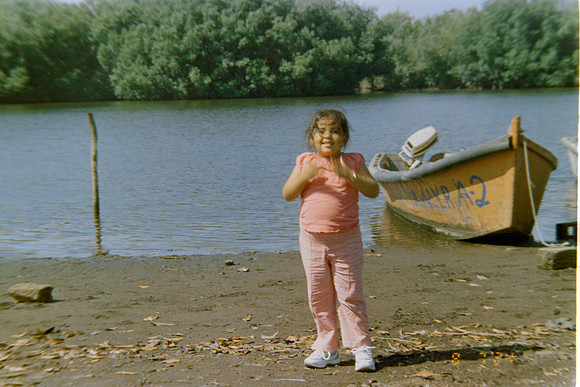 06 Mercedes Pérez - Konica Centuria Super 400 por Arca Film Lab (Junio 2024)
