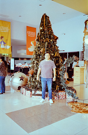 18 Pablo Marroquín - Fujifilm 200 por Arca Film Lab (Junio 2024) - Rollo 0098