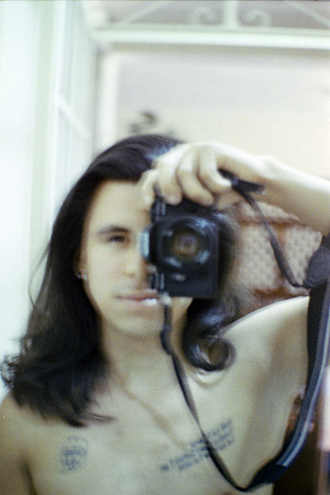 30 David Pérez - Fujifilm 200 por Arca Film Lab (Mayo 2024) - Rollo 0093