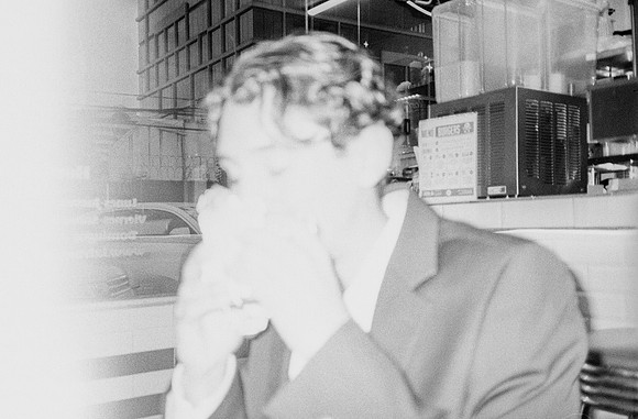 15 Daniela Flores - Ilford HP5+ 400 por Arca Film Lab (Noviembre 2024) - Rollo 0506