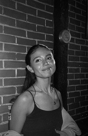 19 María Paula González - Kentmere Pan 400 por Arca Film Lab (Abril 2025) - Rollo 0903