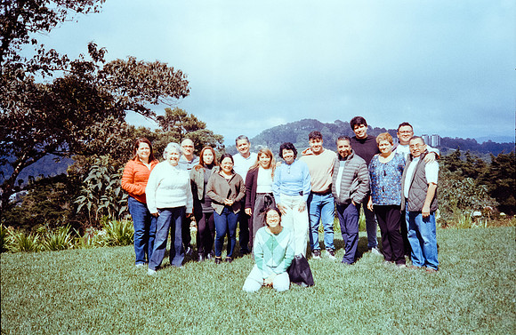 01 Pablo Marroquín - Fujifilm 200 por Arca Film Lab (Junio 2024) - Rollo 0098