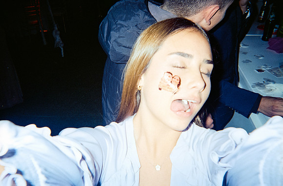 15 Mariana Vargas - Fujifilm 400 por Arca Film Lab (Mayo 2025) - Rollo 1061
