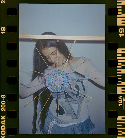 18 Shirley Brakiti - Kodak Gold 200 por Arca Film Lab (Julio 2024) - Rollo 0186
