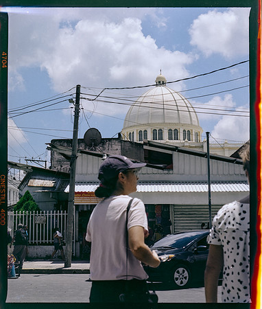 04 Mauricio Salguero - Cinestill 400D por Arca Film Lab (Abril 2025) - Rollo 0564
