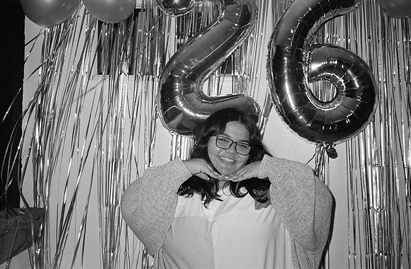 23 Alessandra López - Ilford HP5+ 400 por Arca Film Lab (Noviembre 2024) - Rollo 0493