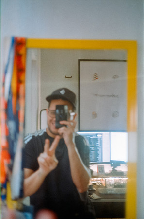 06 Rodrigo Flores - Fujifilm 200 por Arca Film Lab (Junio 2024) - Rollo 0115
